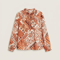Blusa Con Lúrex Y Amarra En Escote Terracota en plano