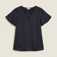 Blusa Azul Manga Corta Argolla En Cuello en plano