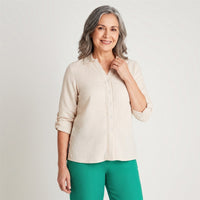 Blusa Lino Arena Manga Larga Cuello Camisero en modelo adulta