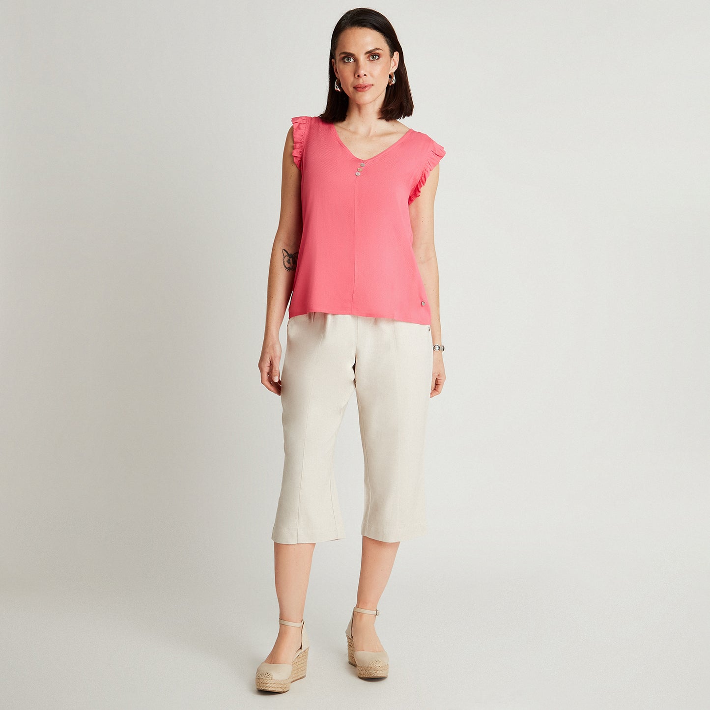 Blusa Coral Sin Manga Cuello V