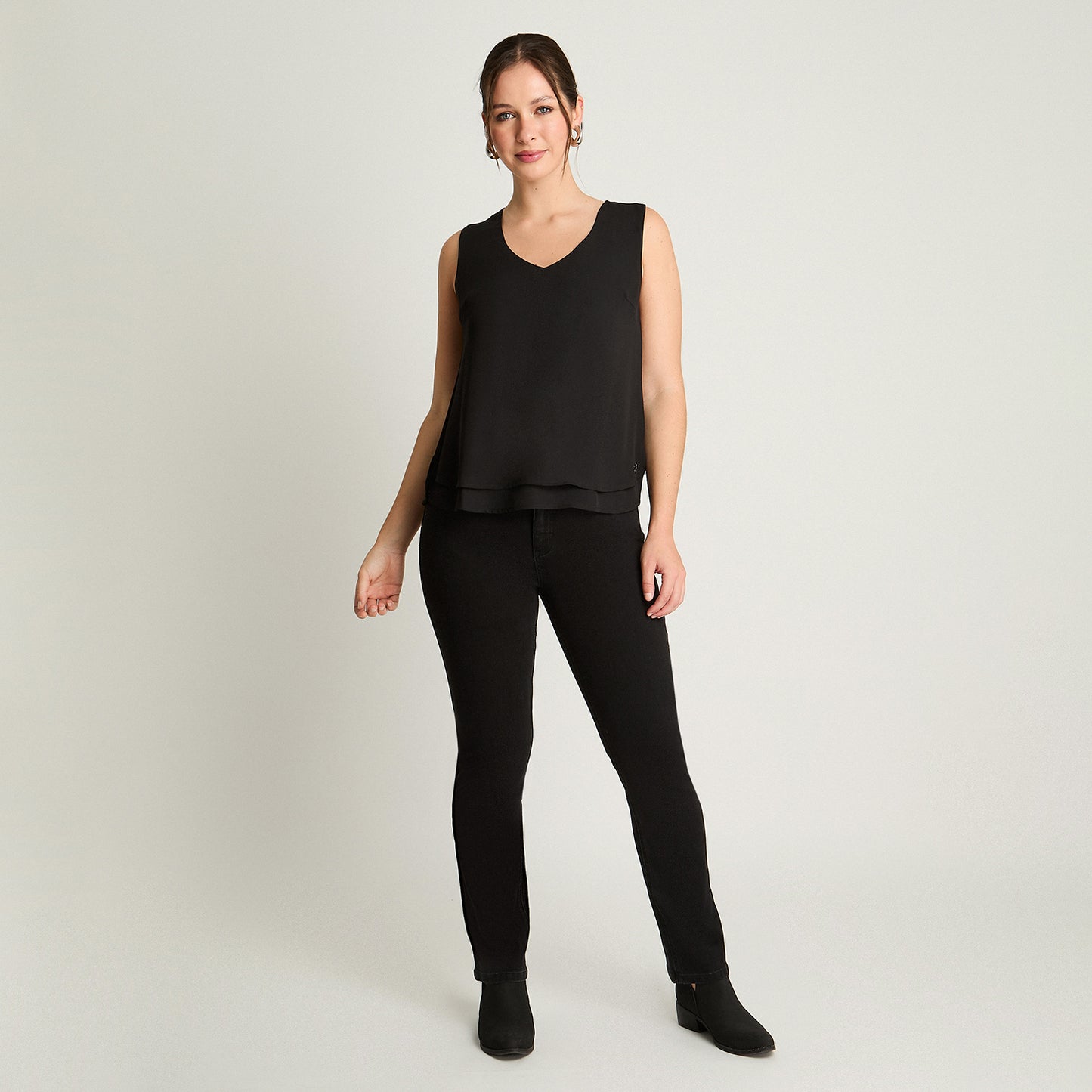 Blusa Sin Mangas Con Capas Negro Lorenzo Di Pontti