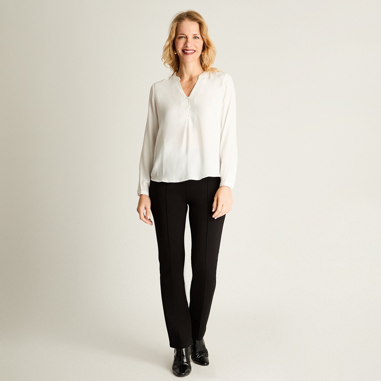 Blusa Escote Mao 3 Botones Crudo