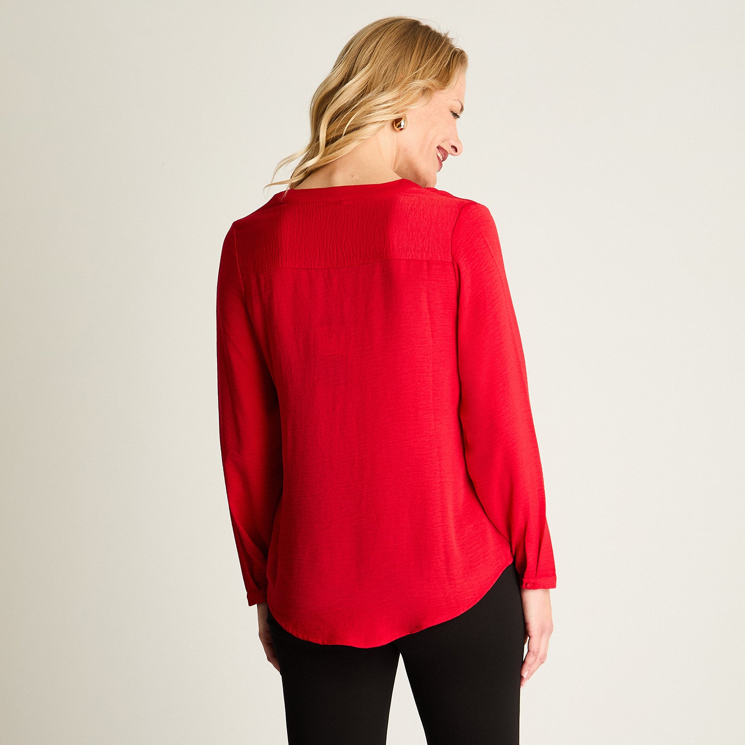 Blusa Escote Mao 3 Botones Rojo