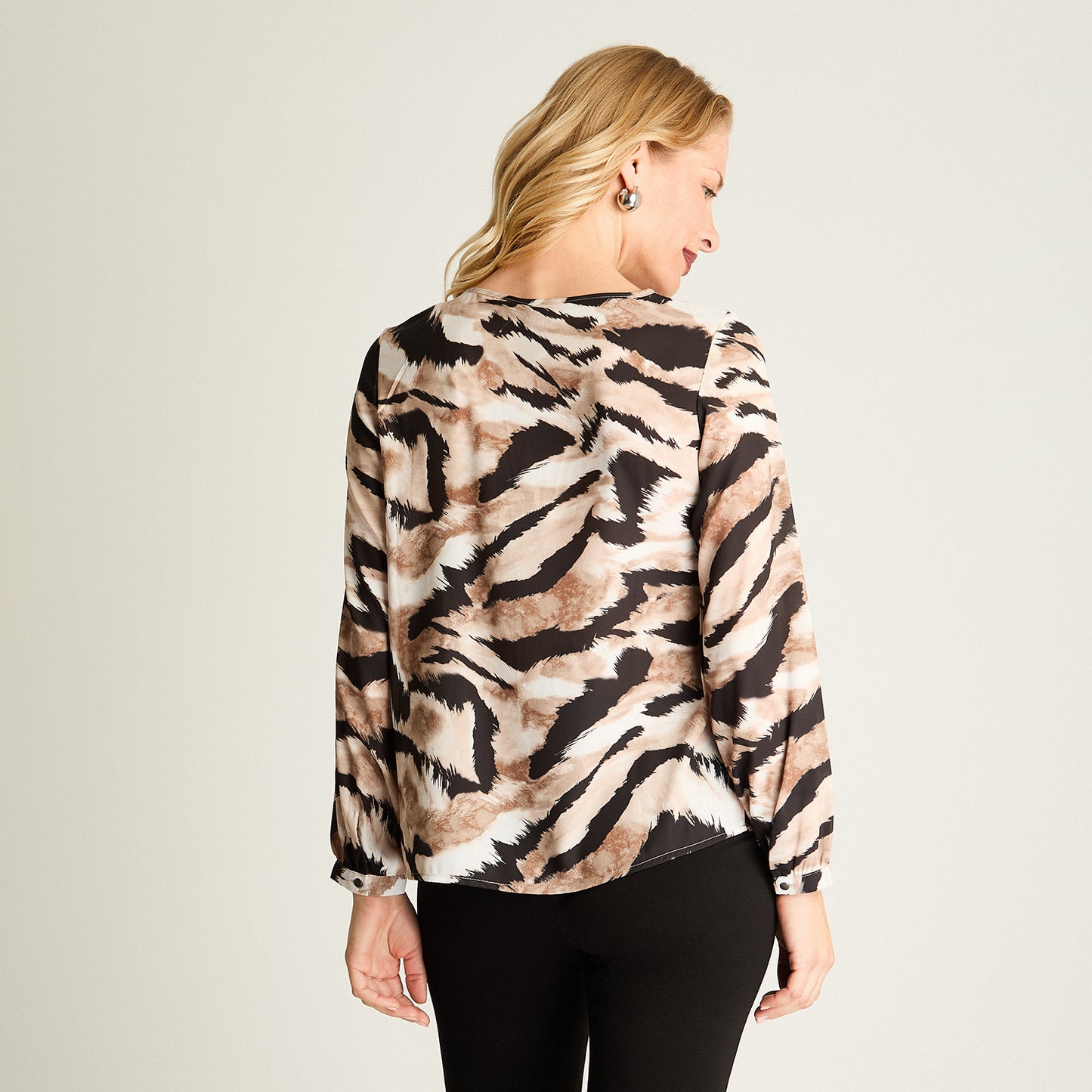 Blusa Escote Redondo Estampada Negro