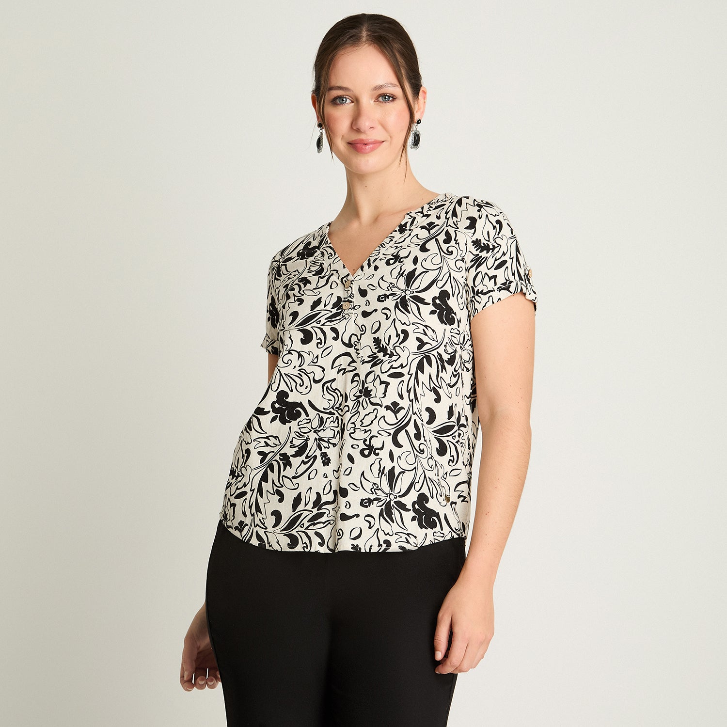 Blusa Manga Corta Cuello Mao Arena Curvi