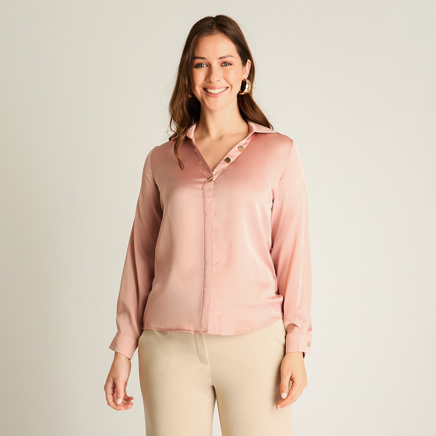 Blusa Rosada Manga Larga Cuello Camisero