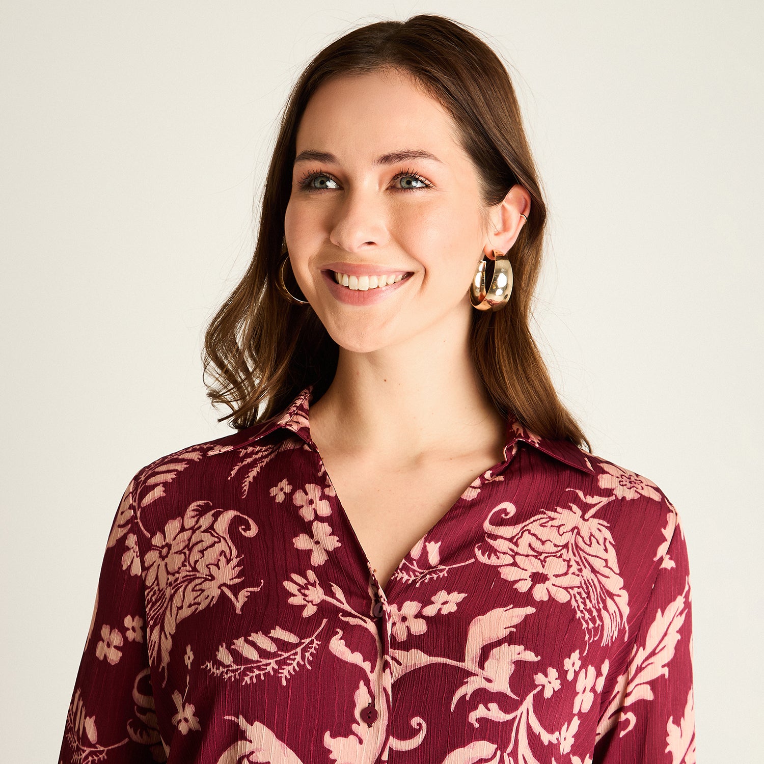 Blusa Burdeo Estampada Manga Larga