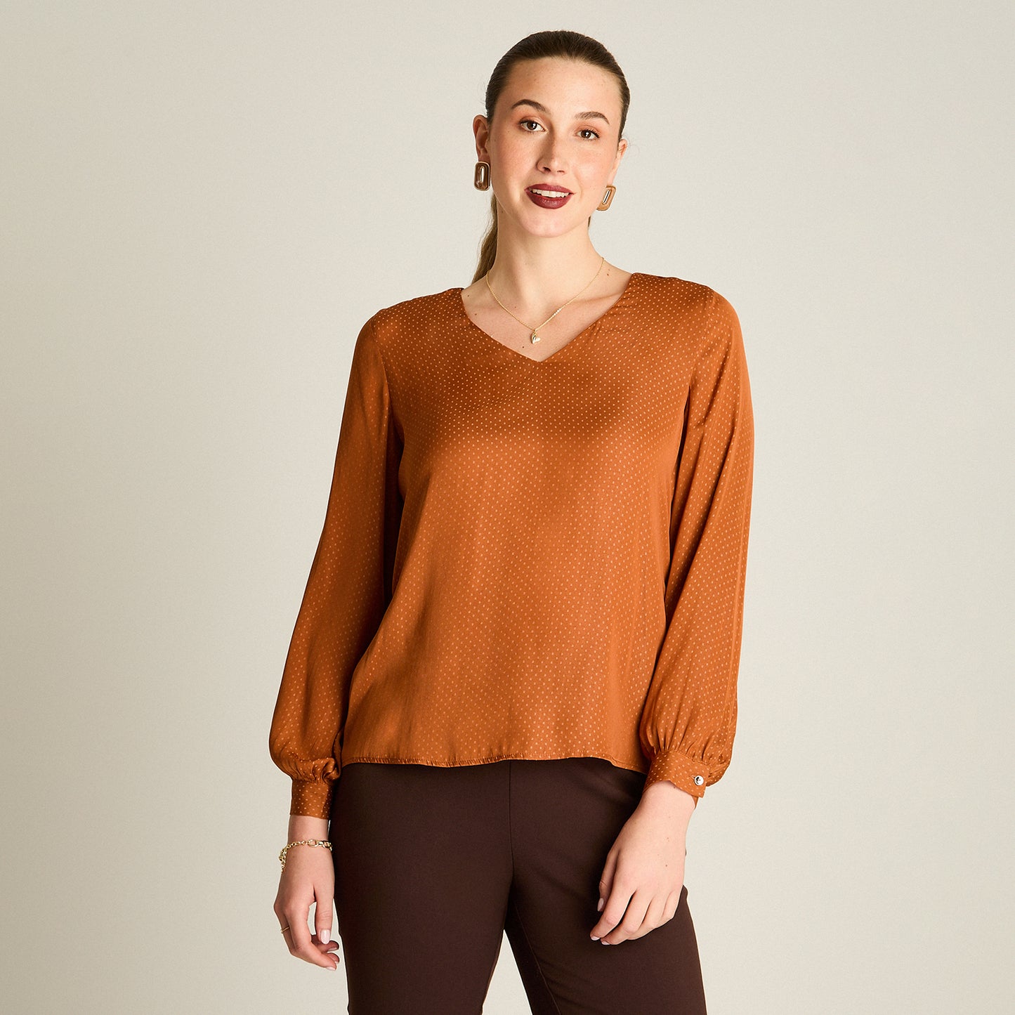 Blusa Terracota Manga Larga con Botón en Espalda