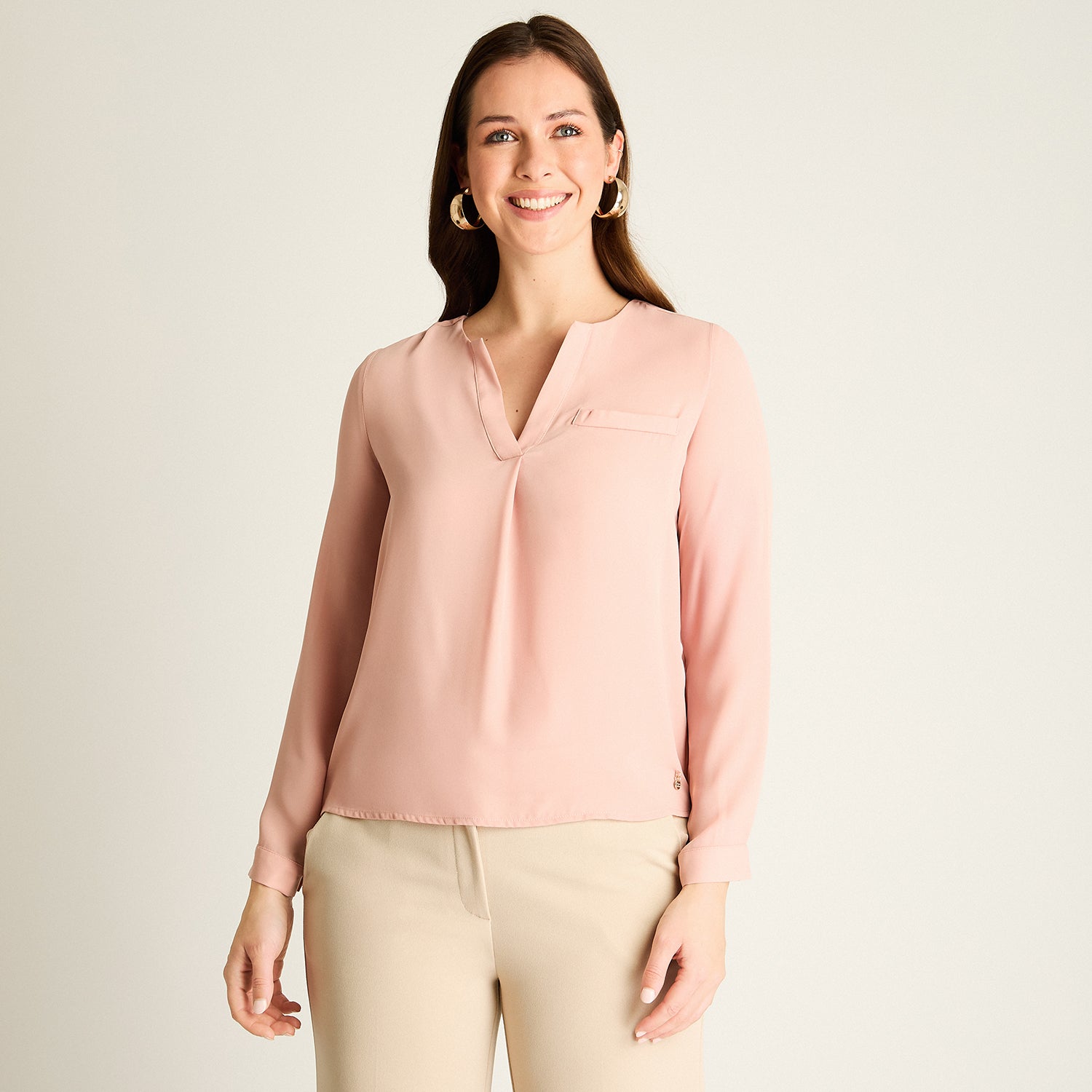 Blusa Rosada con Escote V