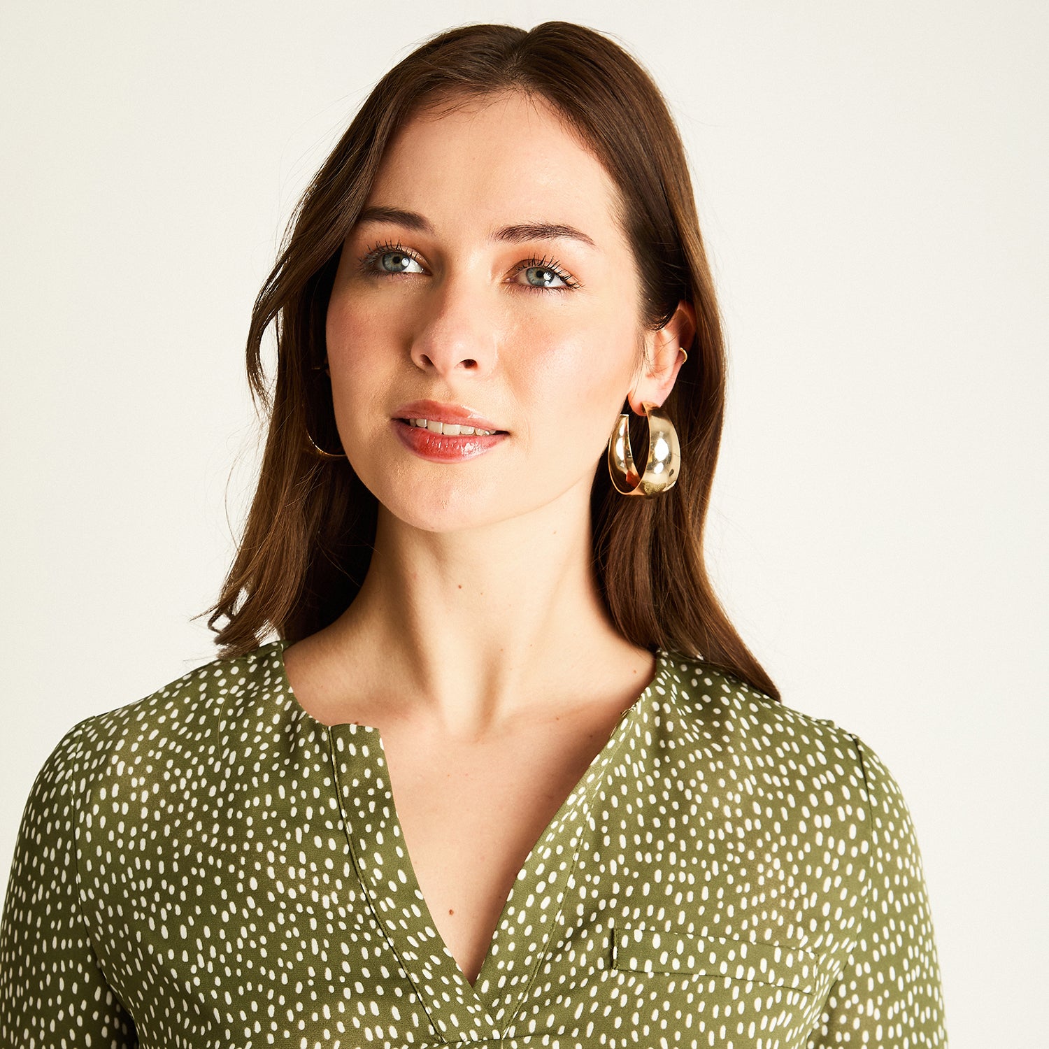 Blusa Verde Estampada con Escote en V