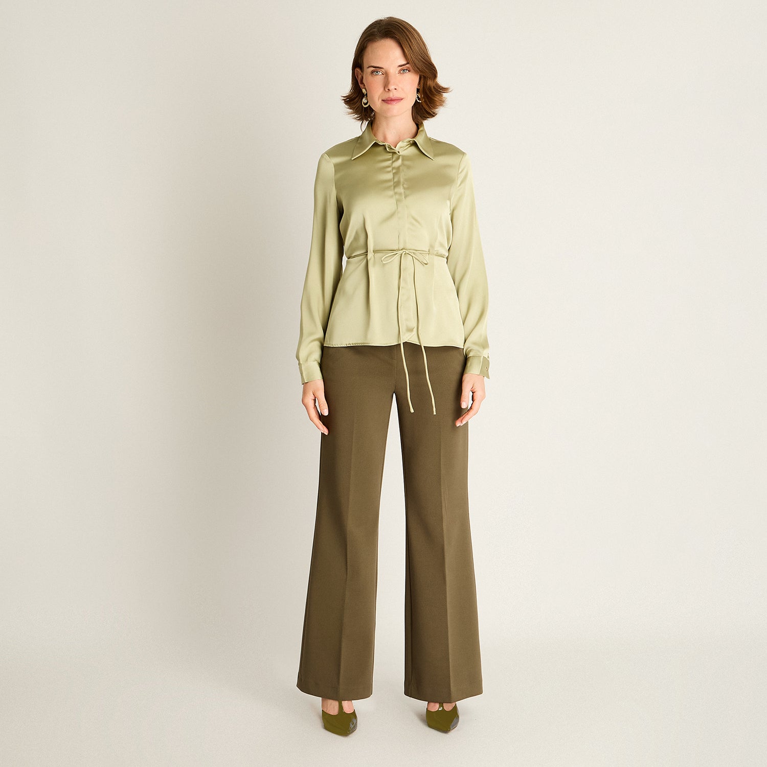 Blusa Verde con Amarra en la Cintura