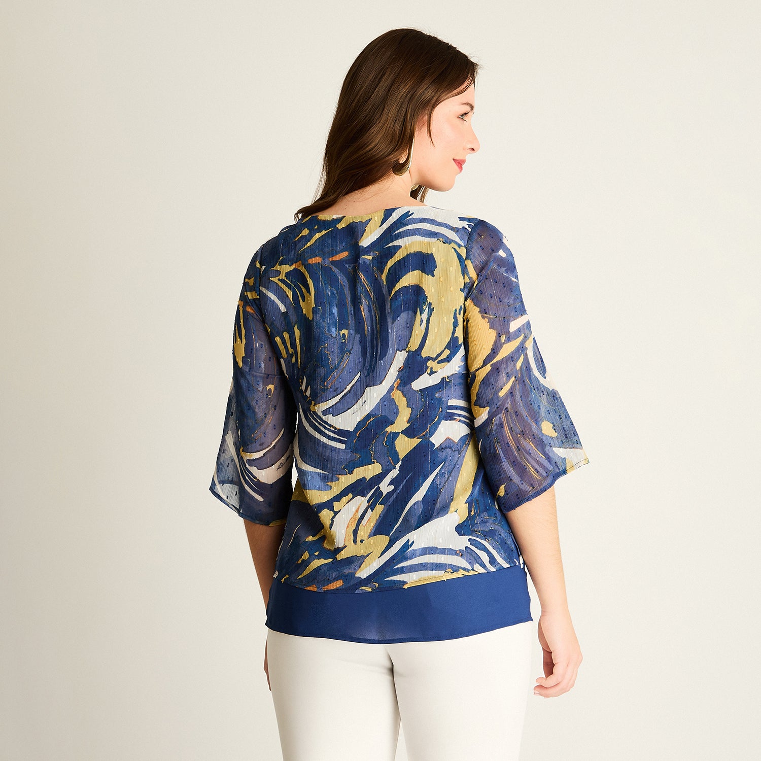 Blusa Azul Estampada con Capas