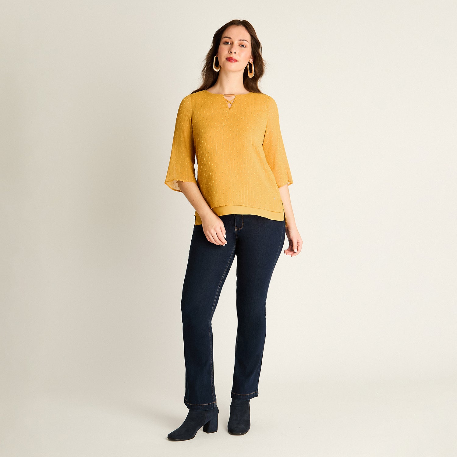 Blusa Mostaza con Terminación en Capas