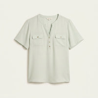 Blusa Menta con Bolsillos Frontales en plano