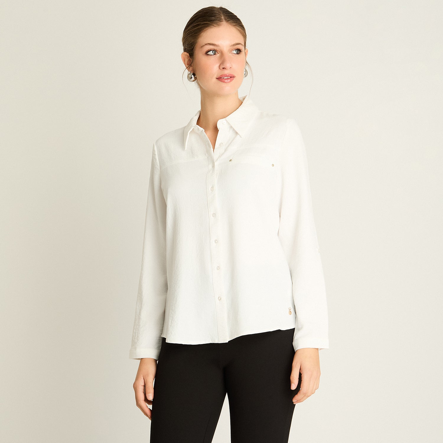 Blusa Crudo con Detalle de Bolsillo