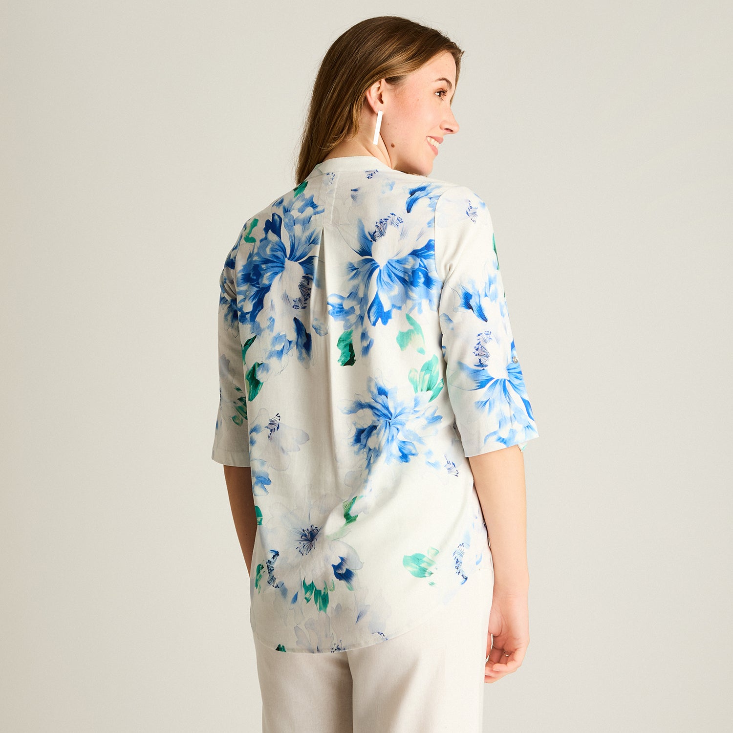 Blusa Azul Floral Larga