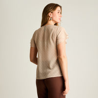 Blusa Beige Manga Corta con Detalle en Escote