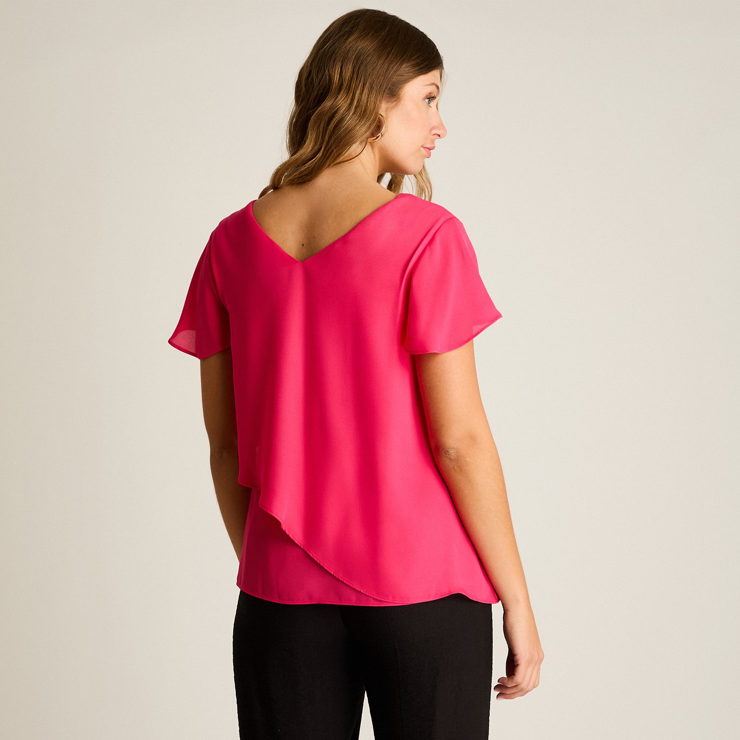 Blusa Fucsia Asimétrica Cuello V