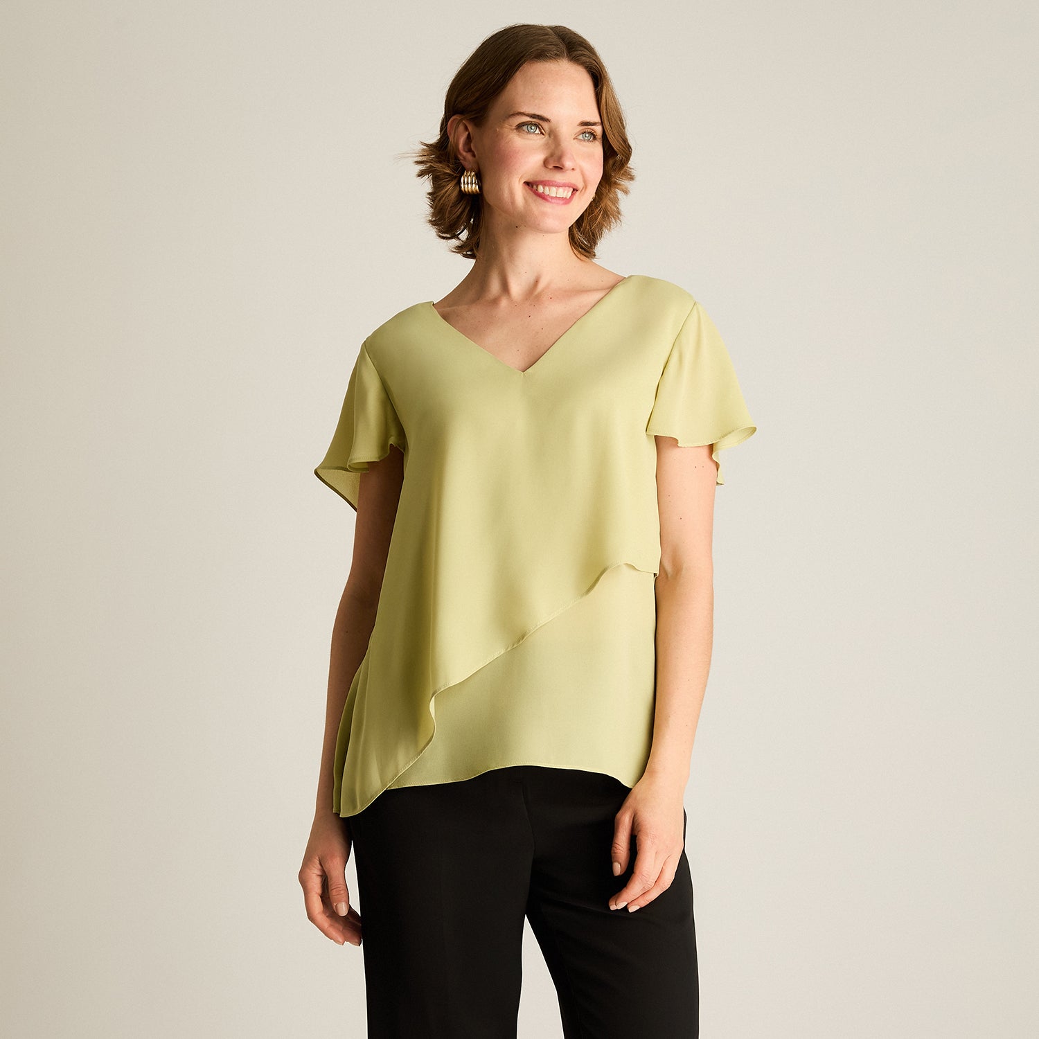 Blusa Verde Asimétrica sin Forro