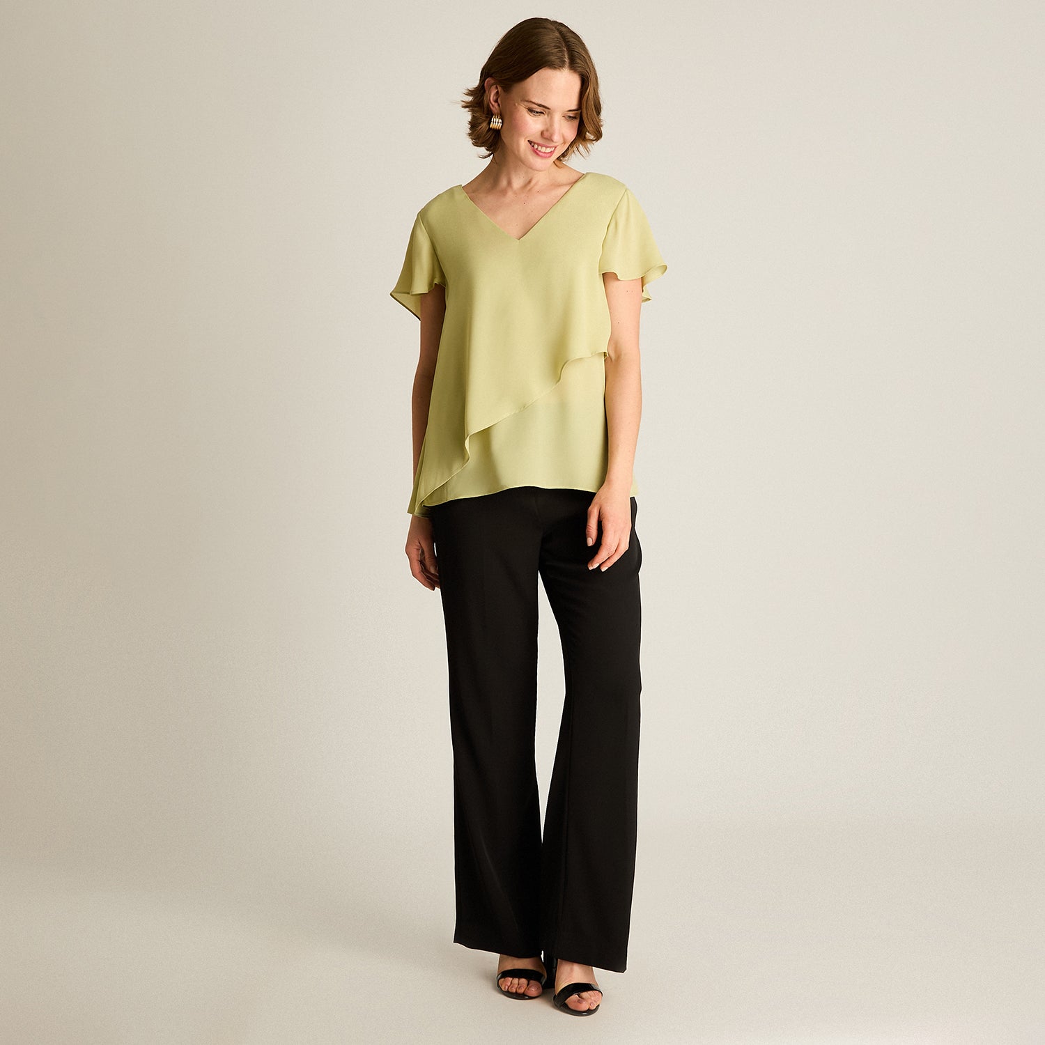 Blusa Verde Asimétrica sin Forro