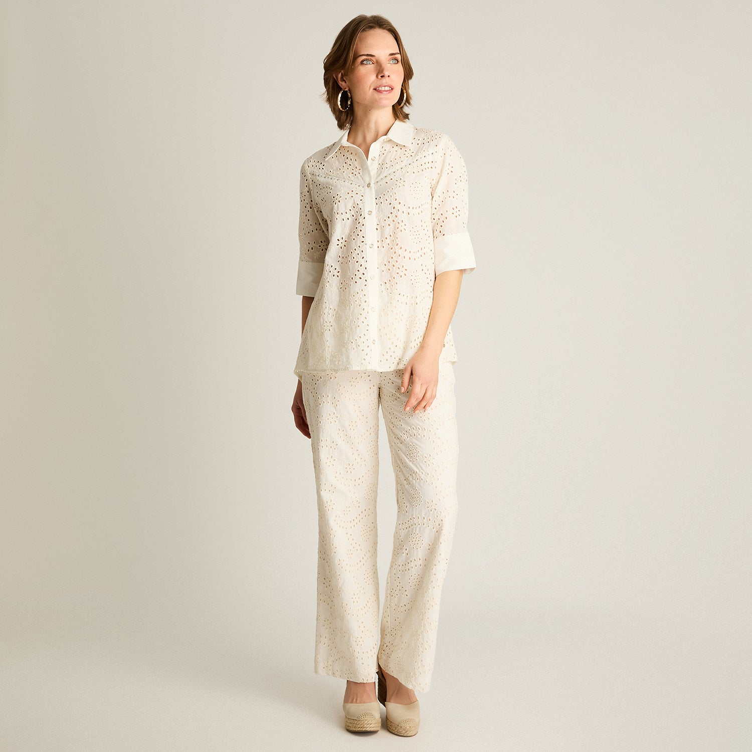 Blusa Crudo Manga 3/4 con Broderie