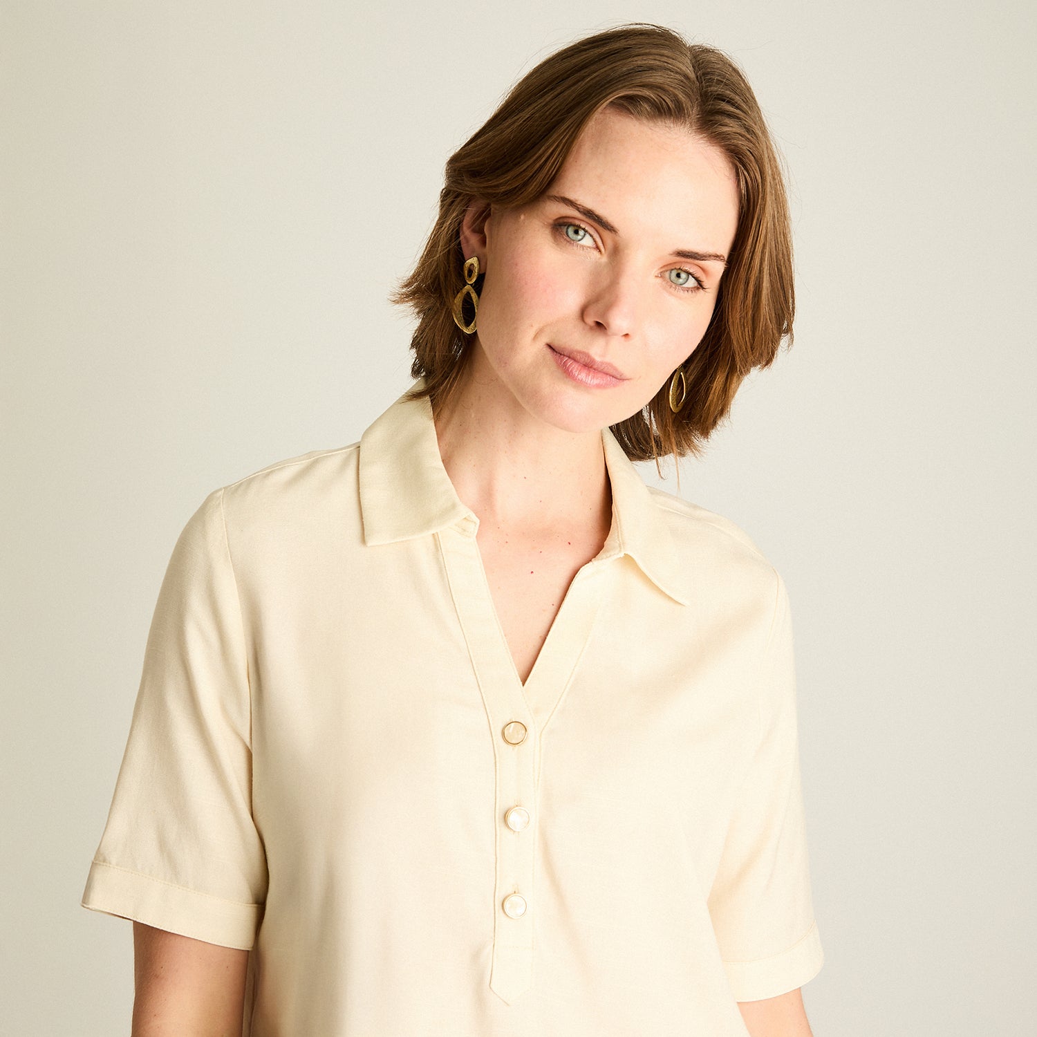 Blusa Lino Crudo Manga Corta