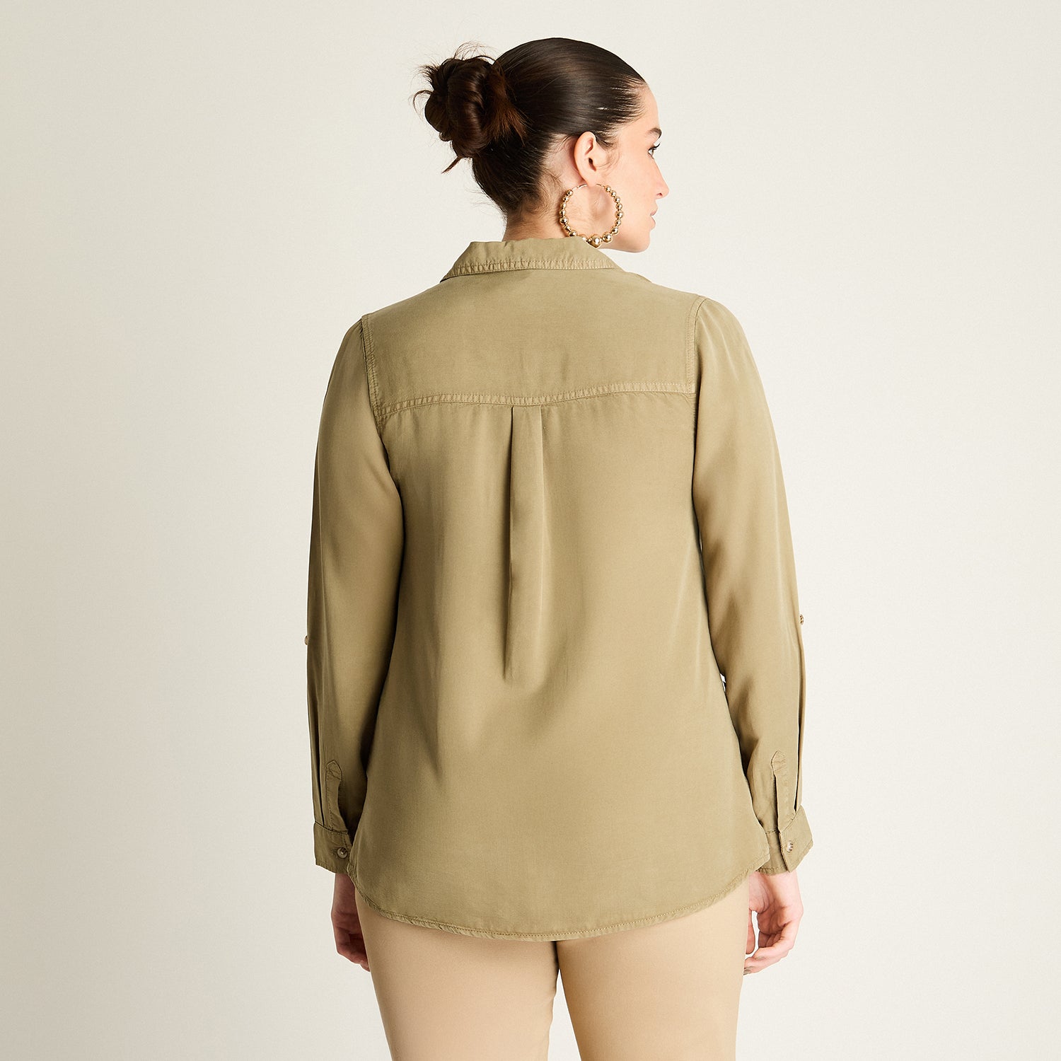 Blusa Verde con Estilo Safari