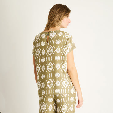 Blusa Verde con Estampado Étnico