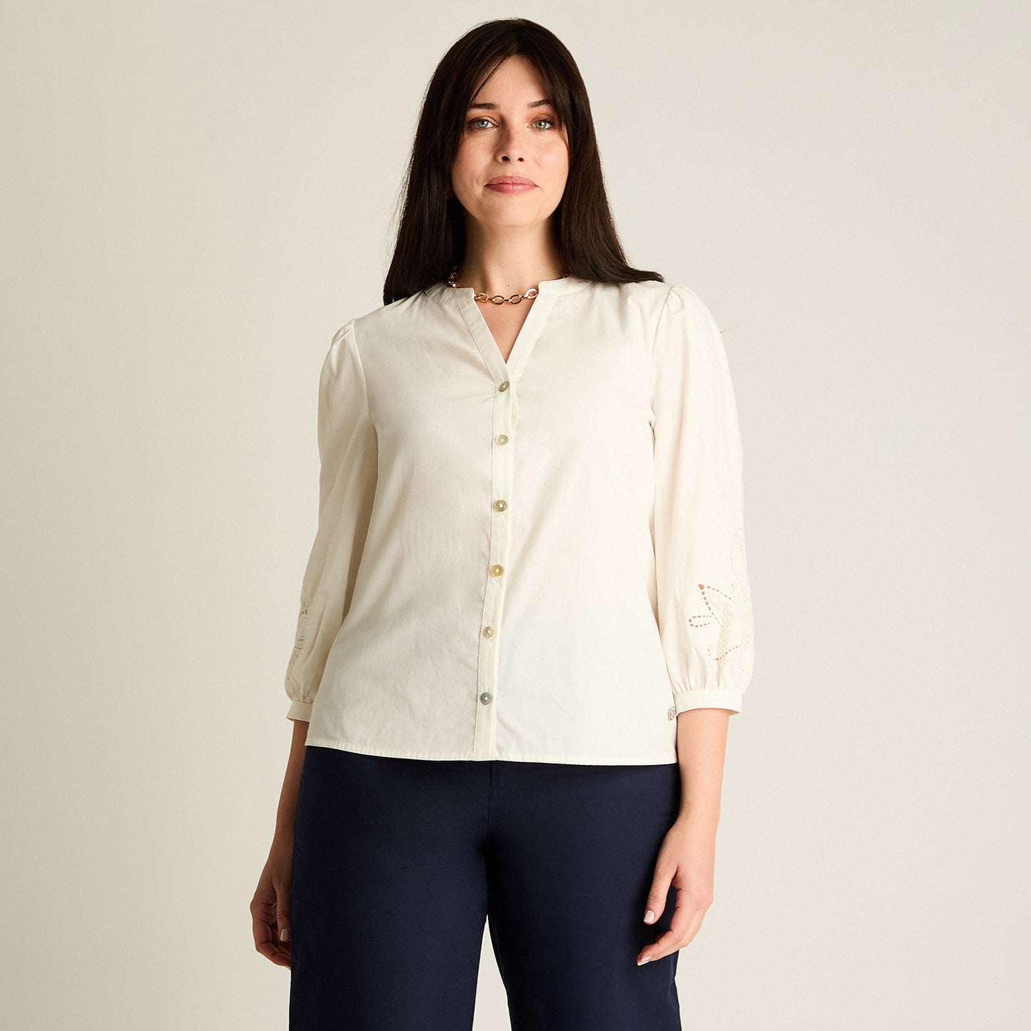 Blusa Blanco Manga 3/4 No Elasticado Sin Forro Calce Normal