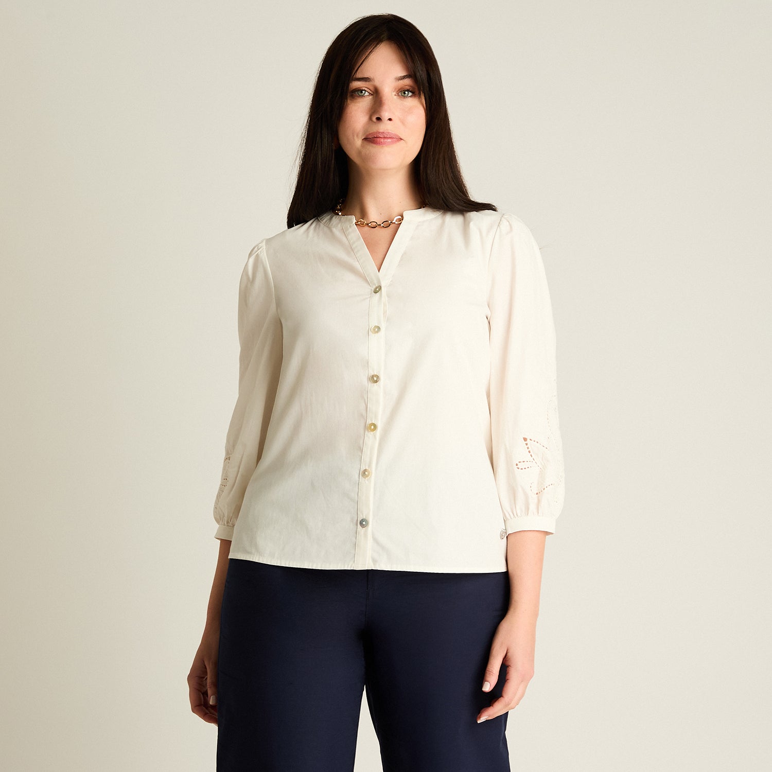 Blusa Blanco Manga 3/4 No Elasticado Sin Forro Calce Normal