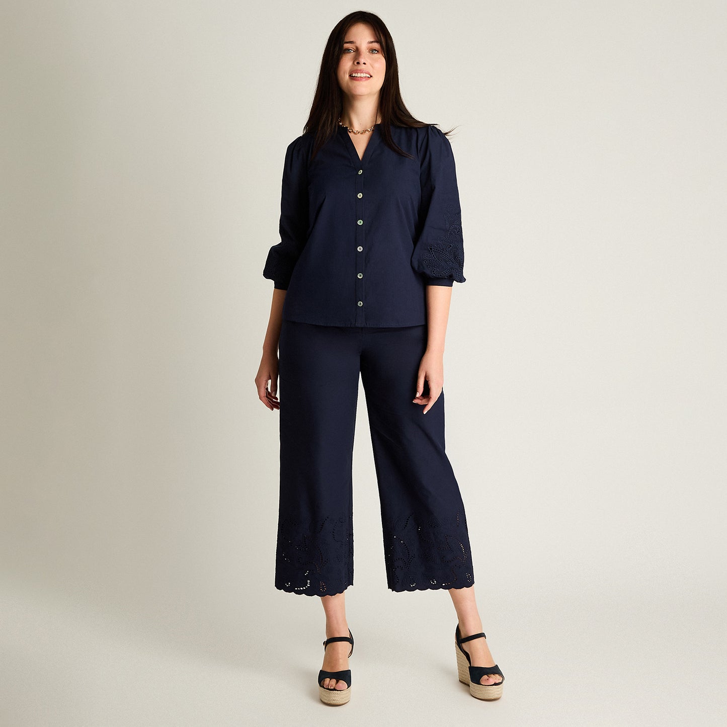 Blusa Azul Manga 3/4 No Elasticado Sin Forro Calce Normal