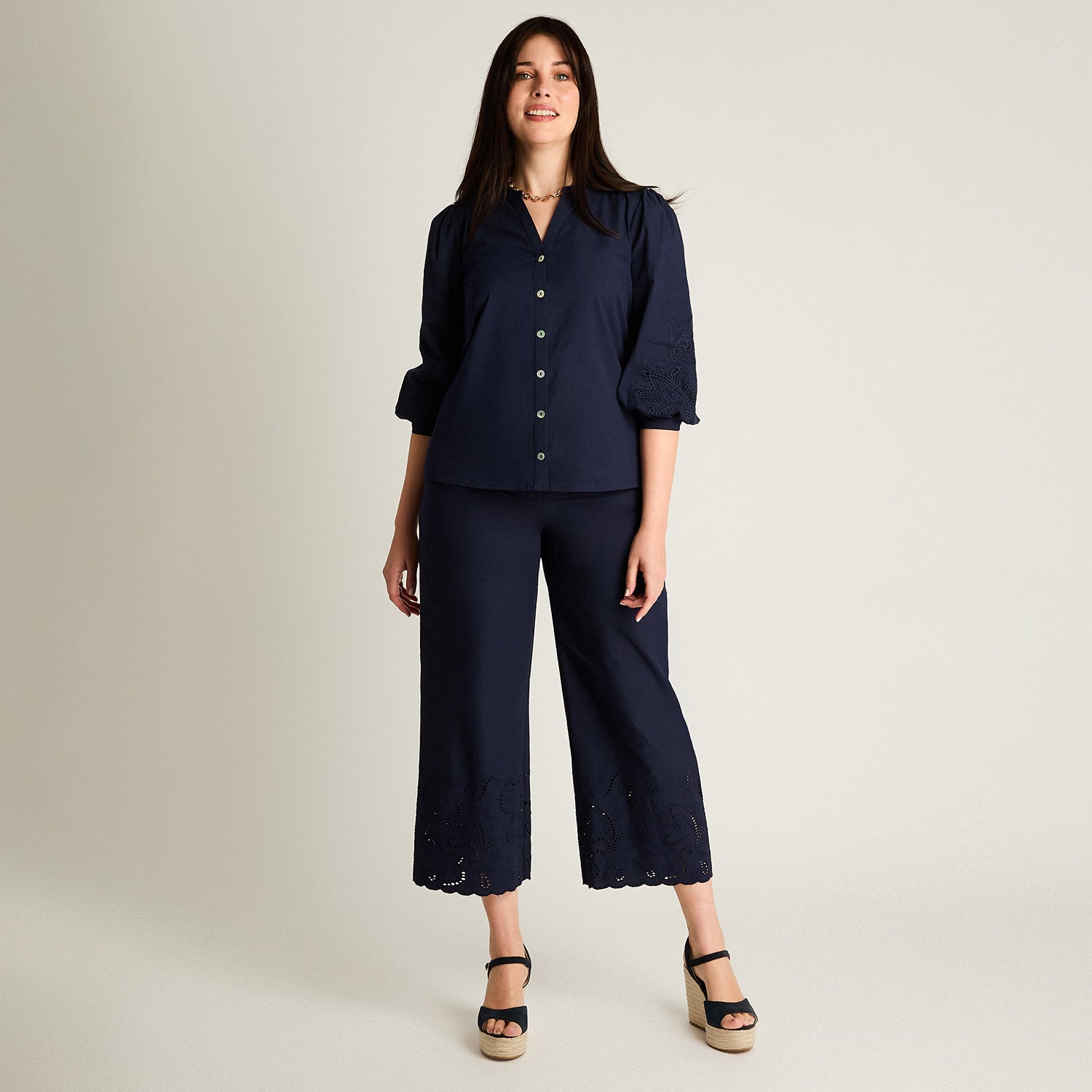 Blusa Azul Manga 3/4 No Elasticado Sin Forro Calce Normal