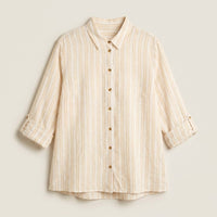 Blusa Cruda a Rayas con Manga Roll Up y Botones Dorados en plano