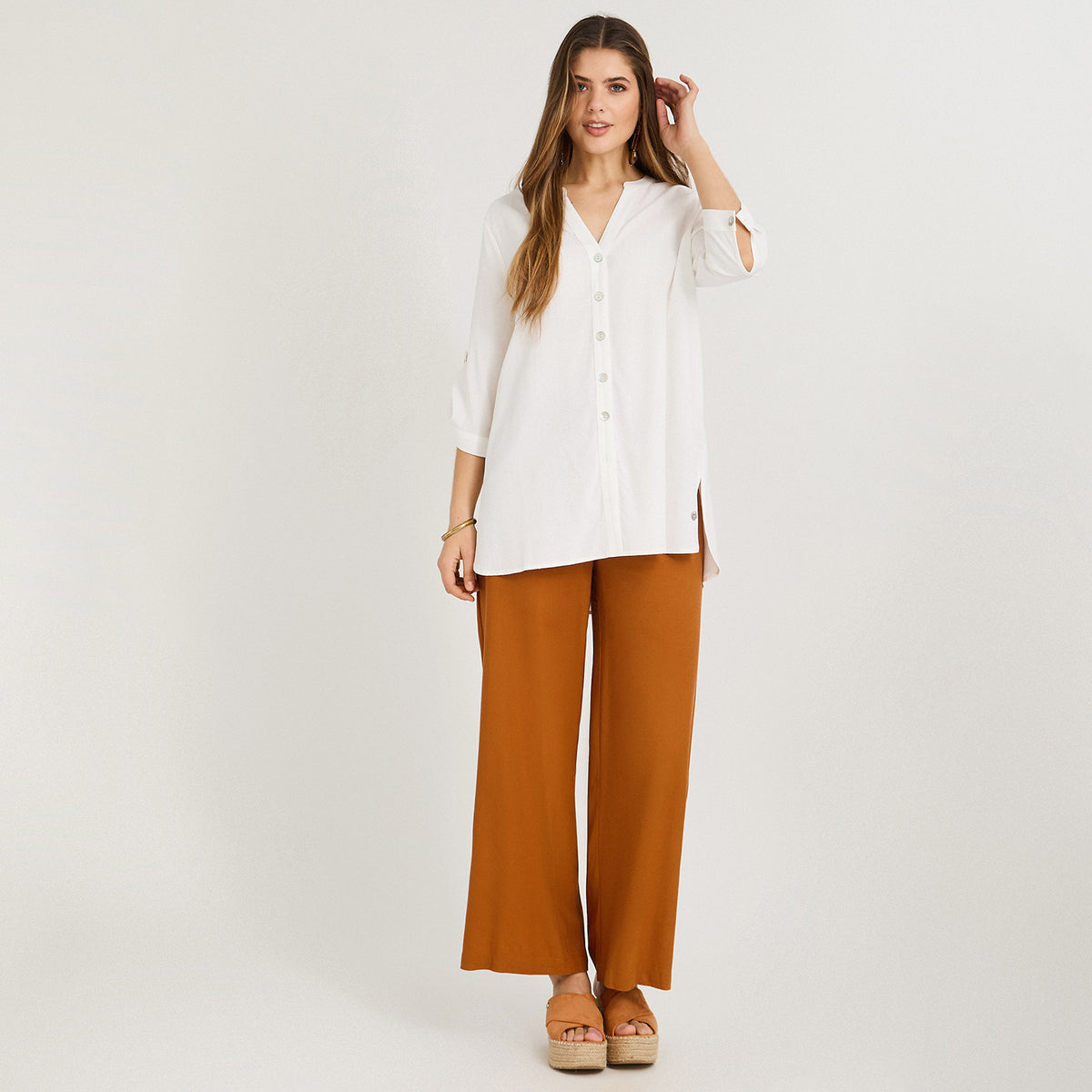Blusa Blanco Manga 3/4 No Elasticado Sin Forro Calce Holgado