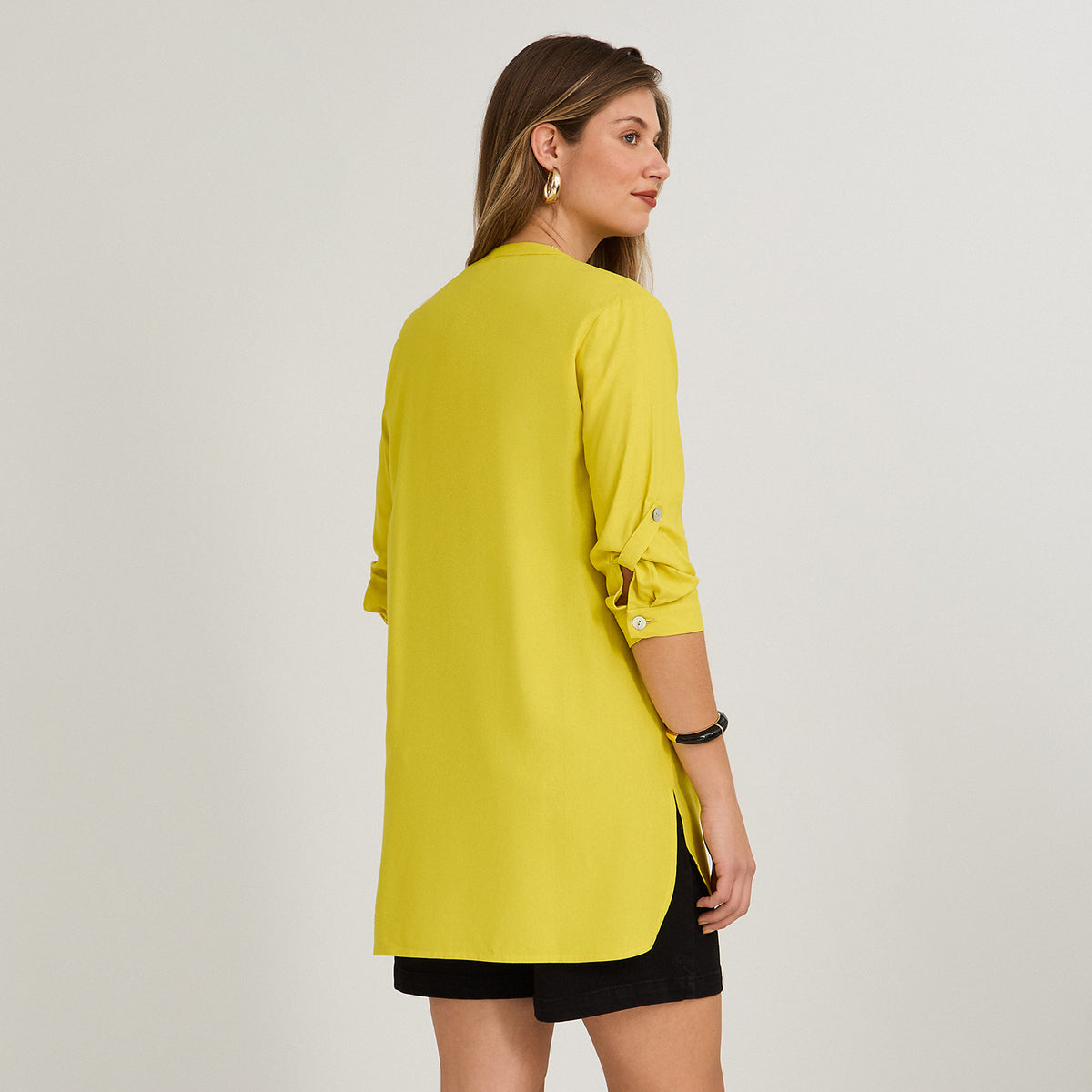 Blusa Verde Manga 3/4 No Elasticado Sin Forro Calce Holgado