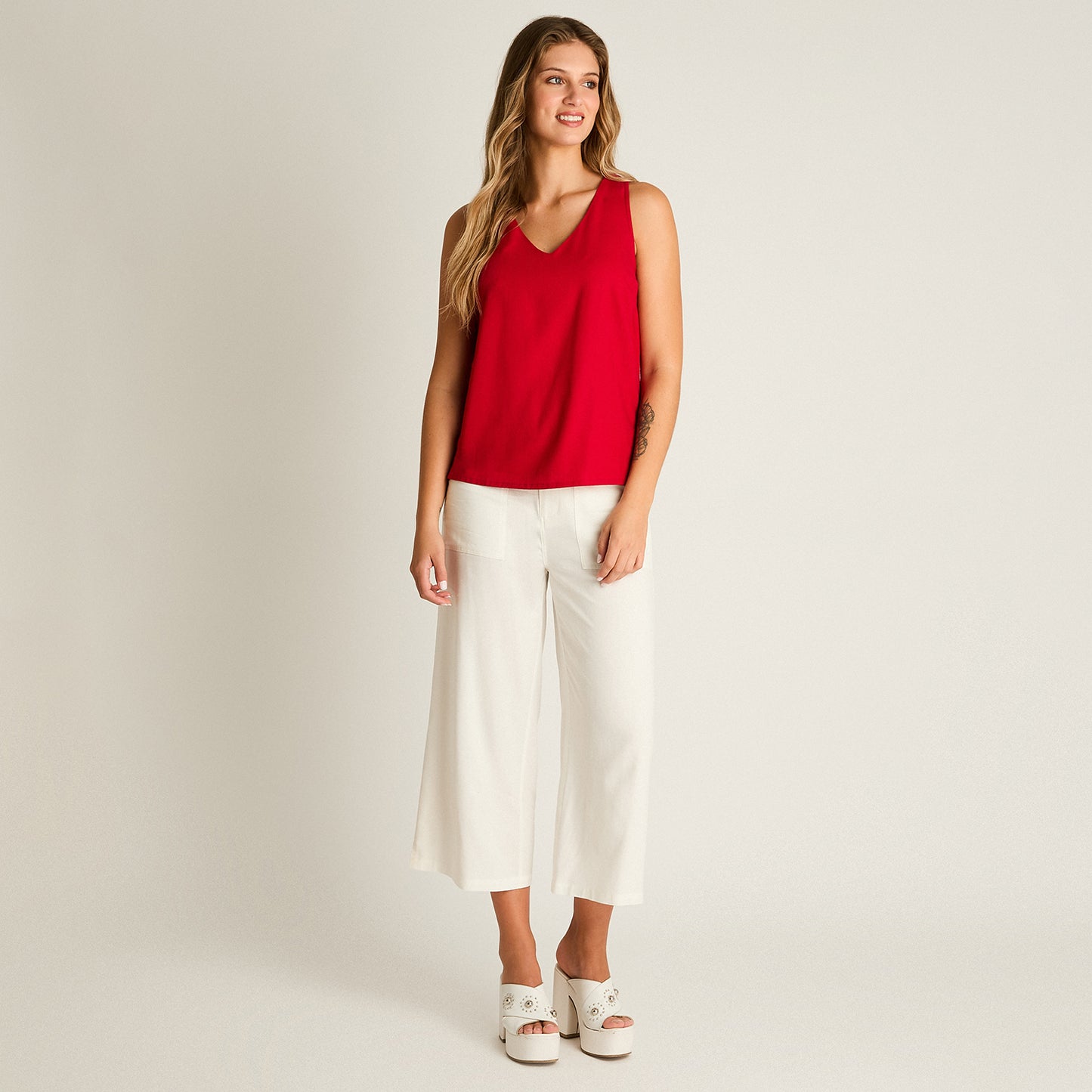Blusa Rojo Sin Mangas No Elasticado Sin Forro Calce Normal