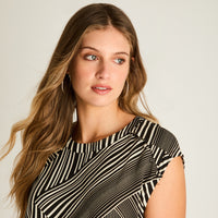 Blusa Negro Manga Corta No Elasticado Sin Forro Calce Holgado
