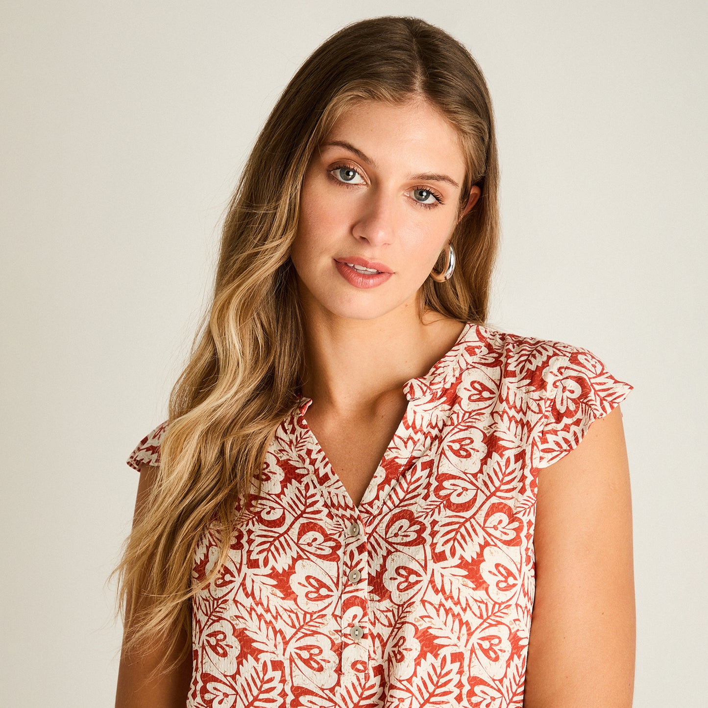 Blusa Terracota Manga Corta No Elasticado Sin Forro Calce Normal