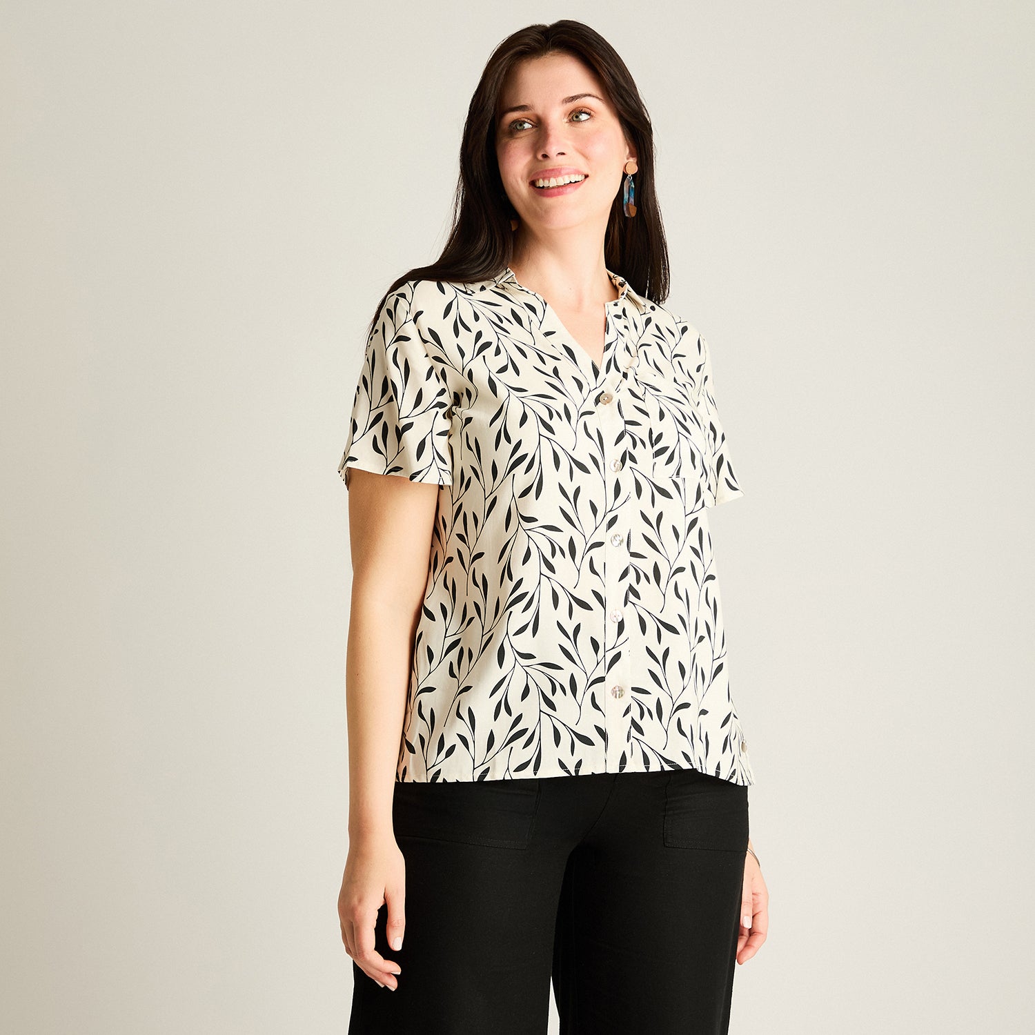 Blusa Blanco Manga Corta No Elasticado Sin Forro Calce Normal