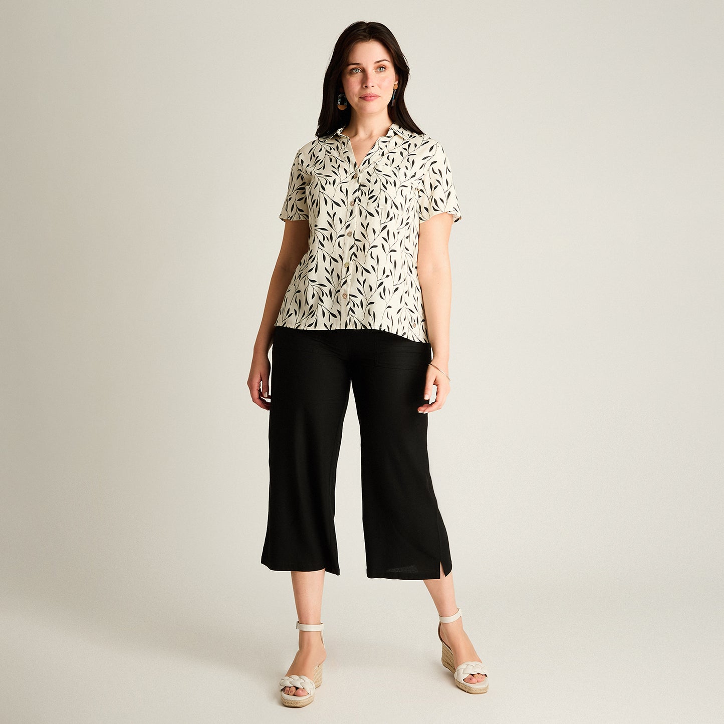 Blusa Blanco Manga Corta No Elasticado Sin Forro Calce Normal