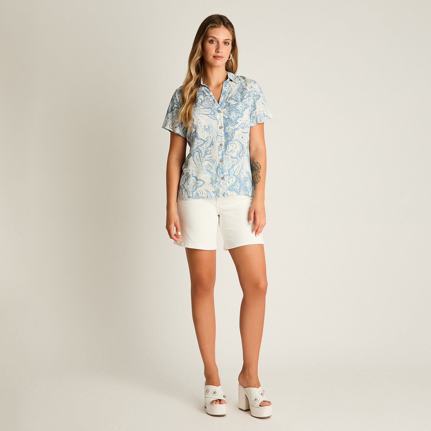 Blusa Indigo Manga Corta No Elasticado Sin Forro Calce Normal