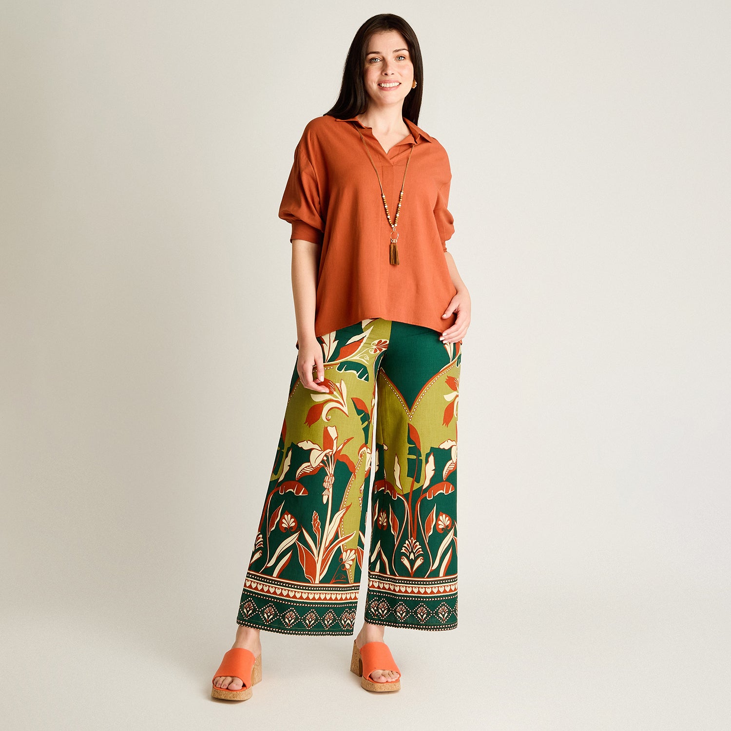 Blusa Terracota Manga 3/4 No Elasticado Sin Forro Calce Holgado