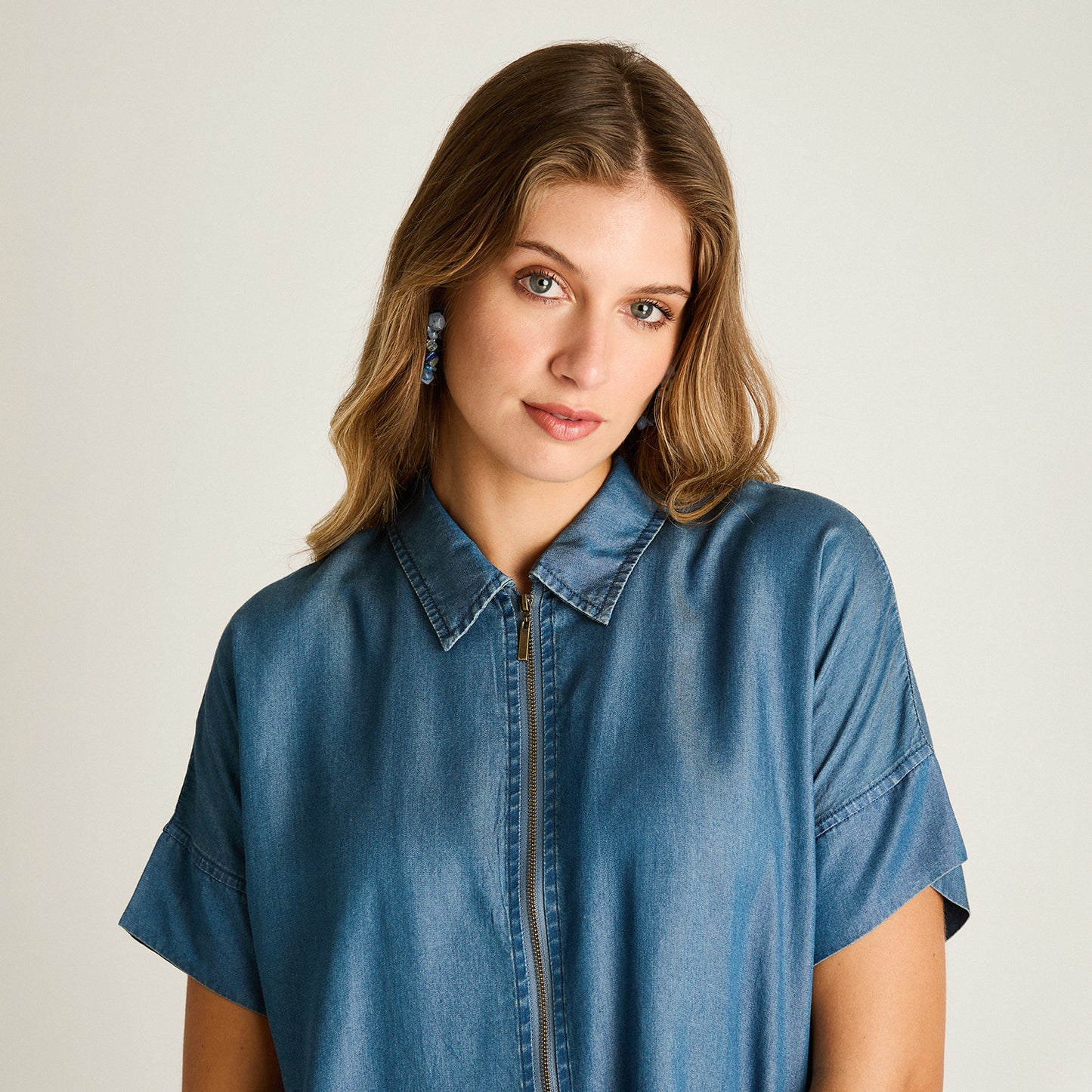 Blusa Azul Manga Corta No Elasticado Sin Forro Calce Normal