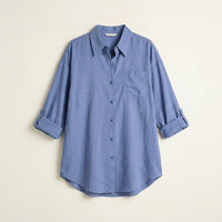 Blusa Azul Bolsillo Frontal en plano