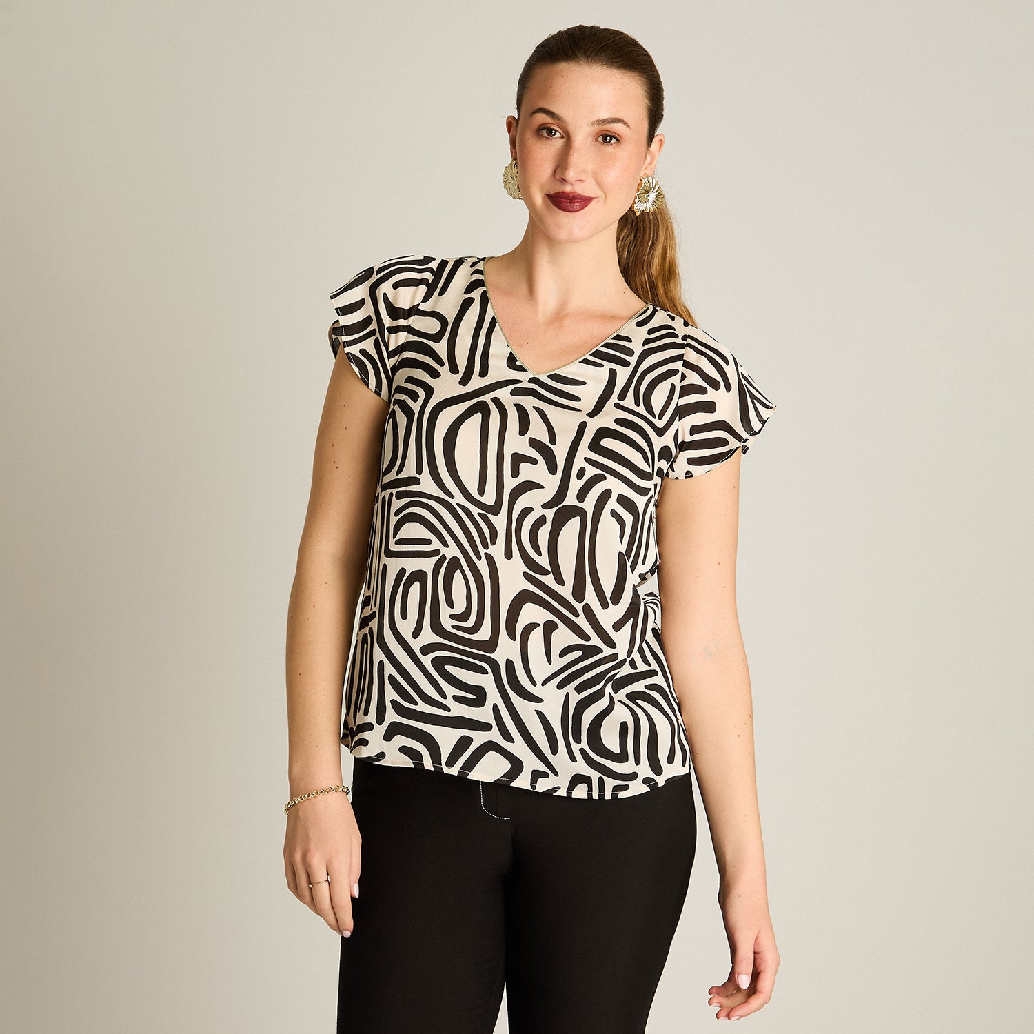 Blusa Arena Manga Corta Elasticidad Nula Sin Forro Calce Normal Tela Plano