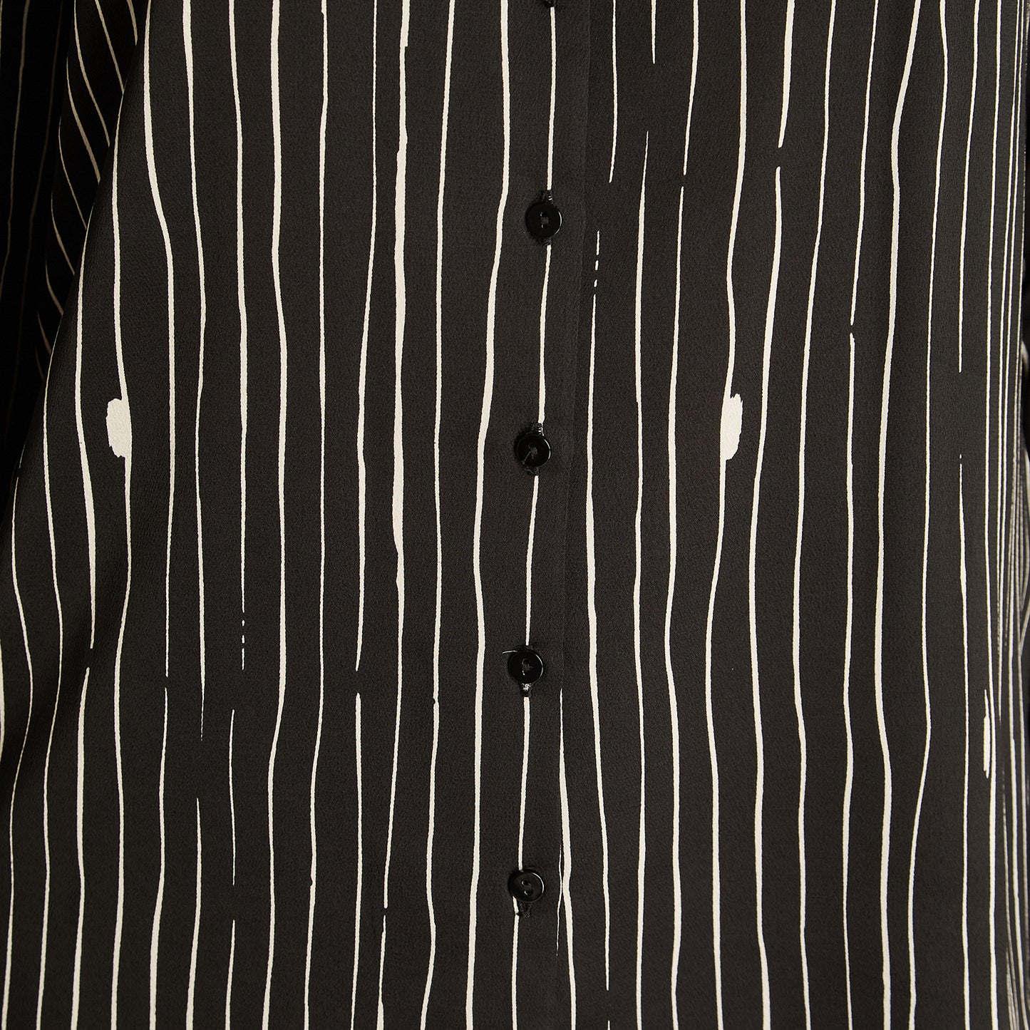 Blusa Negro Manga Larga Elasticidad Nula Sin Forro Calce Normal Tela Plano