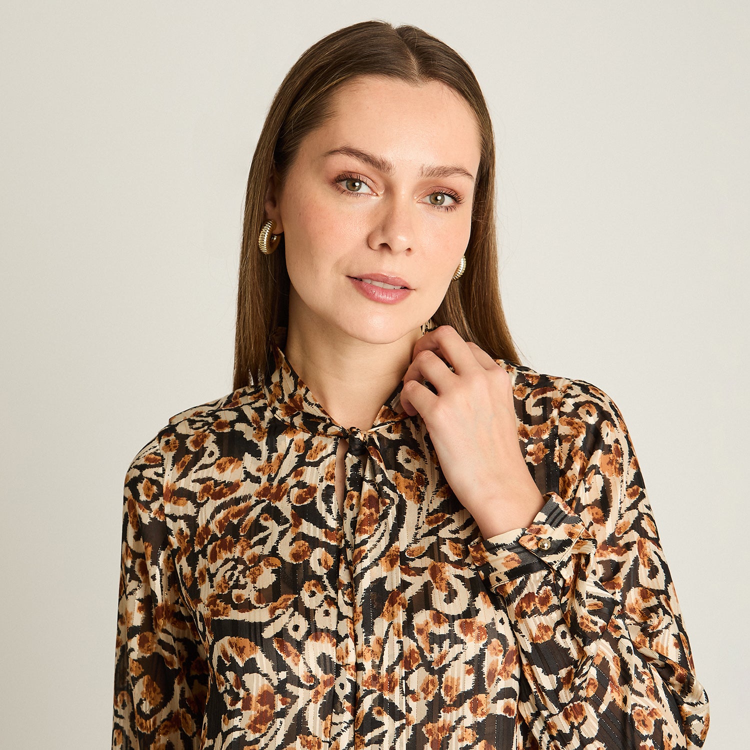 Blusa Negro Manga Larga Elasticidad Nula Sin Forro Calce Normal Tela Plano