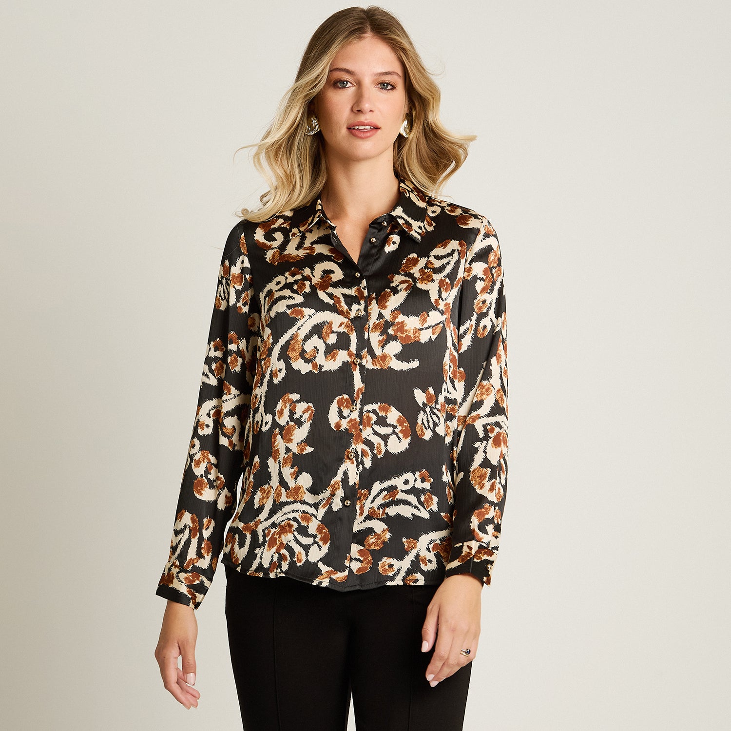 Blusa Negro Manga Larga Elasticidad Nula Sin Forro Calce Normal Tela Plano