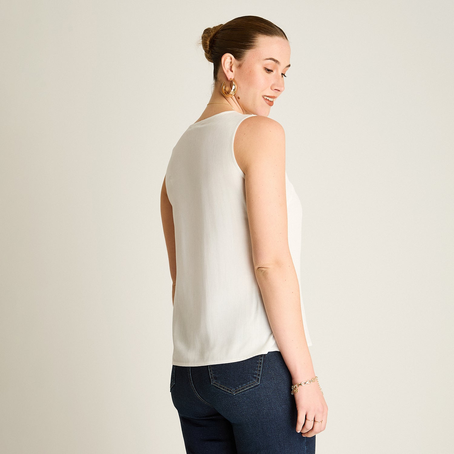 Blusa Blanco Sin Mangas Elasticidad Nula Sin Forro Calce Normal Tela Plano