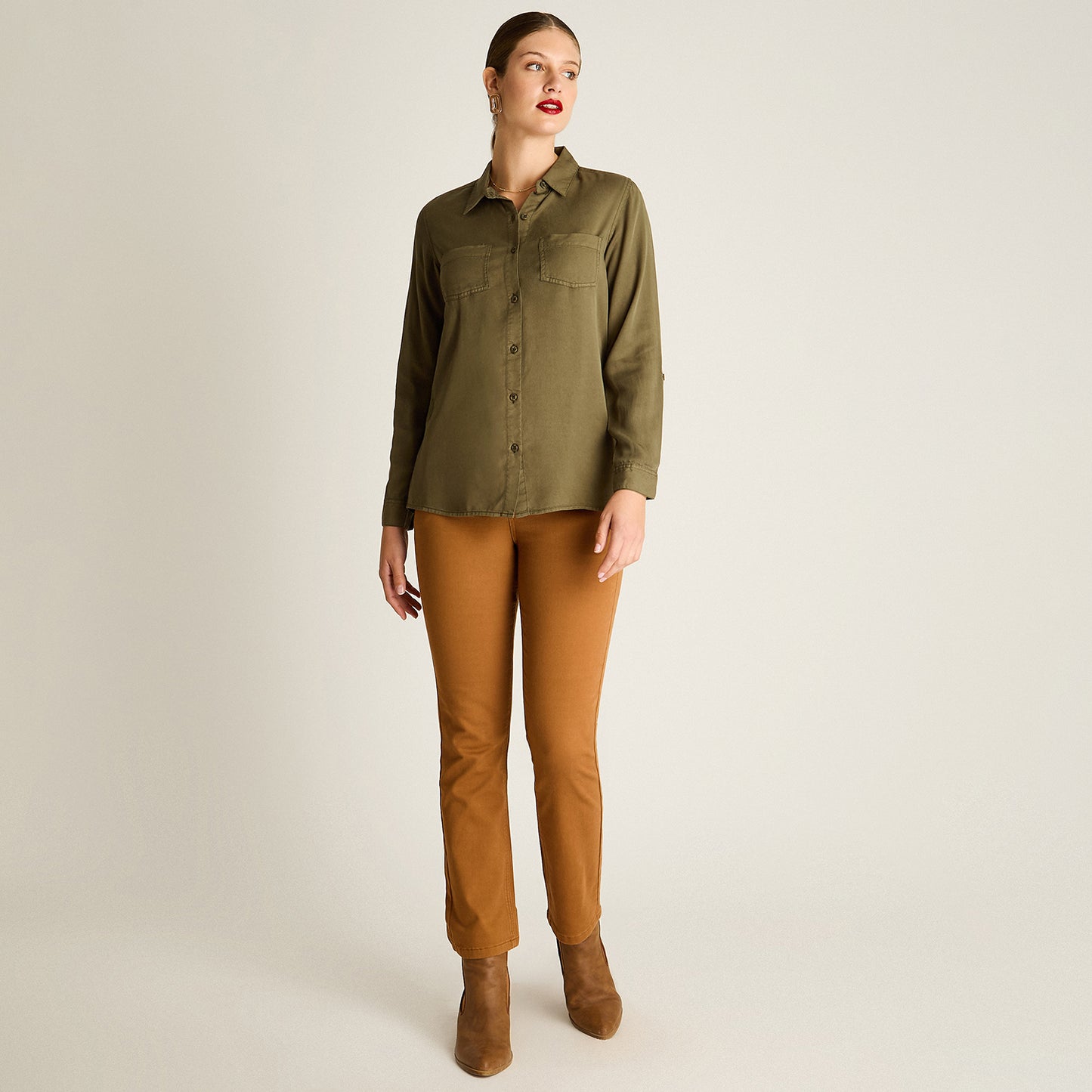 Blusa Verde Manga Larga Elasticidad Nula Sin Forro Calce Normal Tela Plano